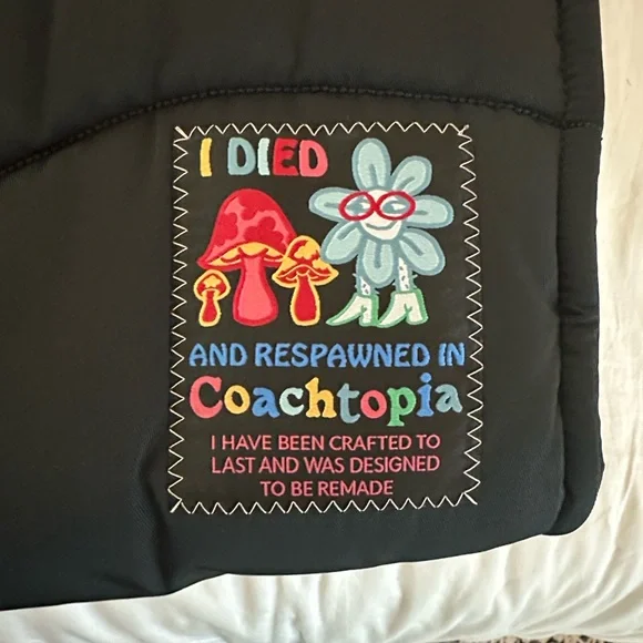 Coachtopia Loop Wavy Tote - Picture 8 of 13